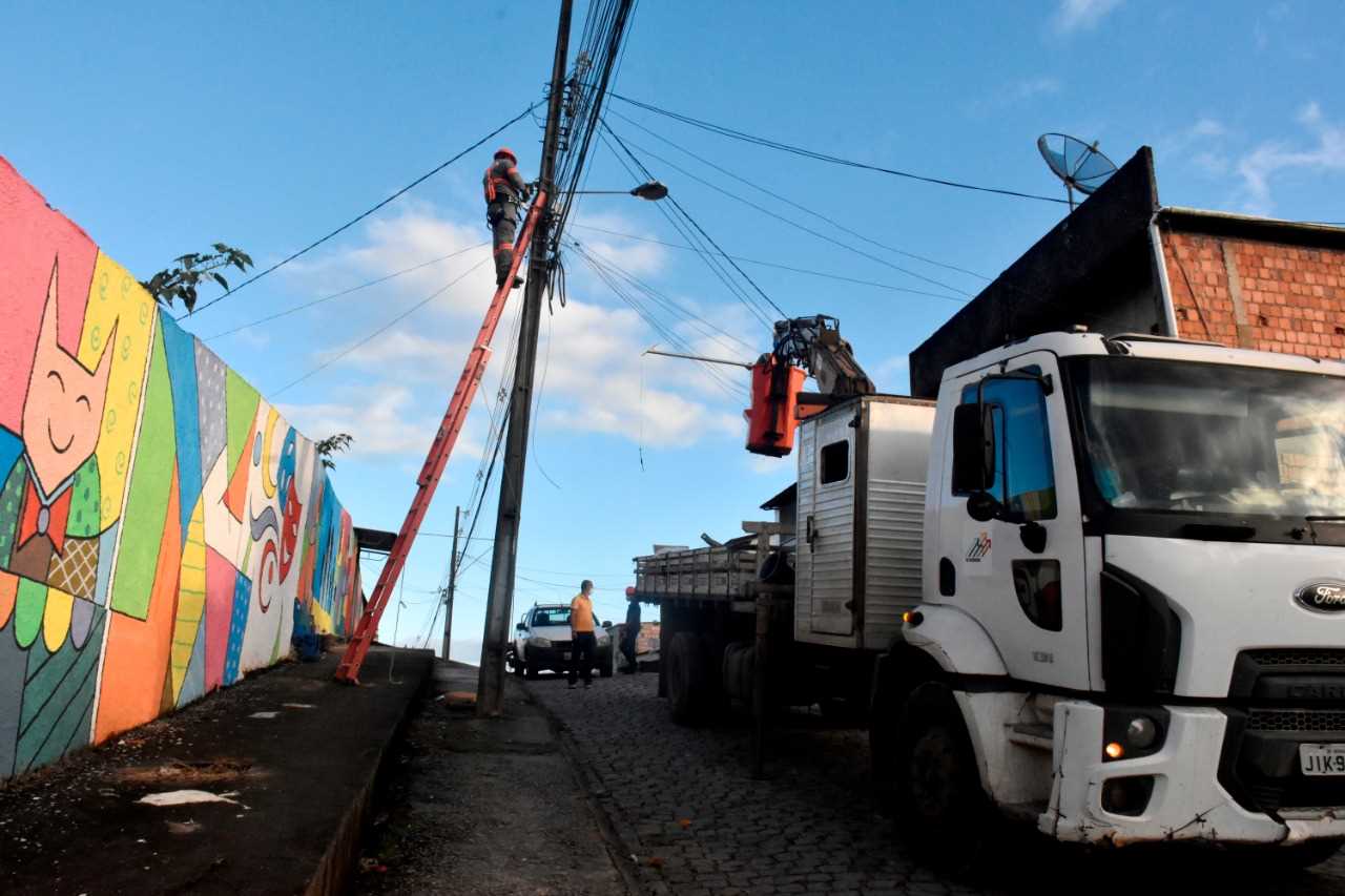 Camacã: Prefeitura começa a implantar Luminária de Tecnologia LED em toda a cidade